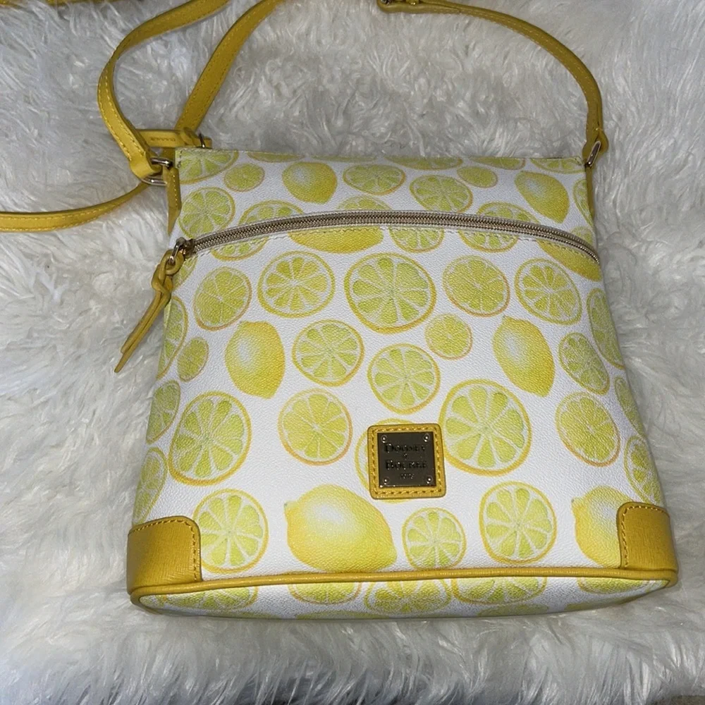 Dooney & Bourke 🍋 Limone Lemons🍋 Crossbody EUC - Picture 5 of 16
